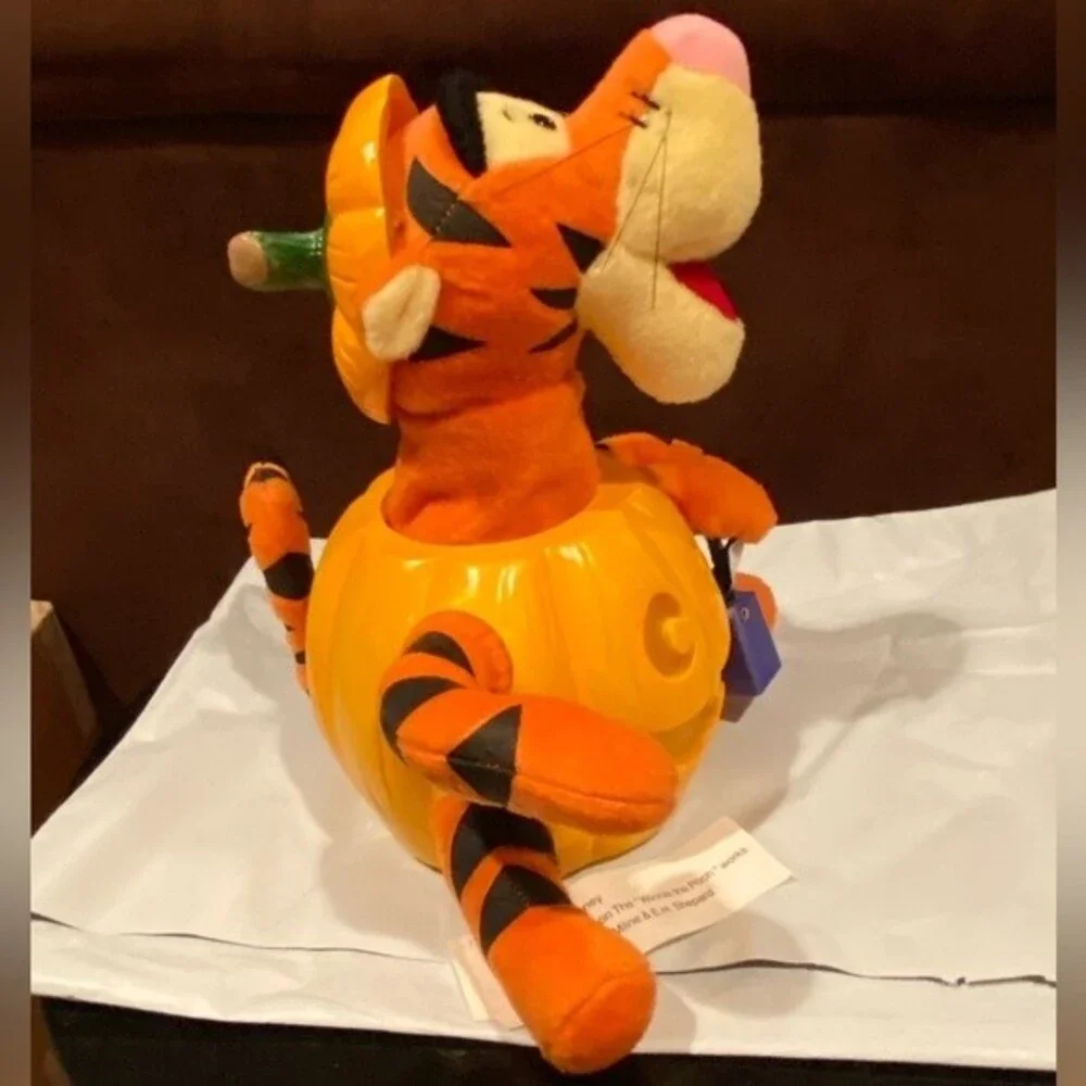 Disney vintage tigger